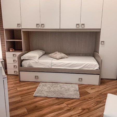 B&B Ma'Delina Settimo Milanese Exterior foto