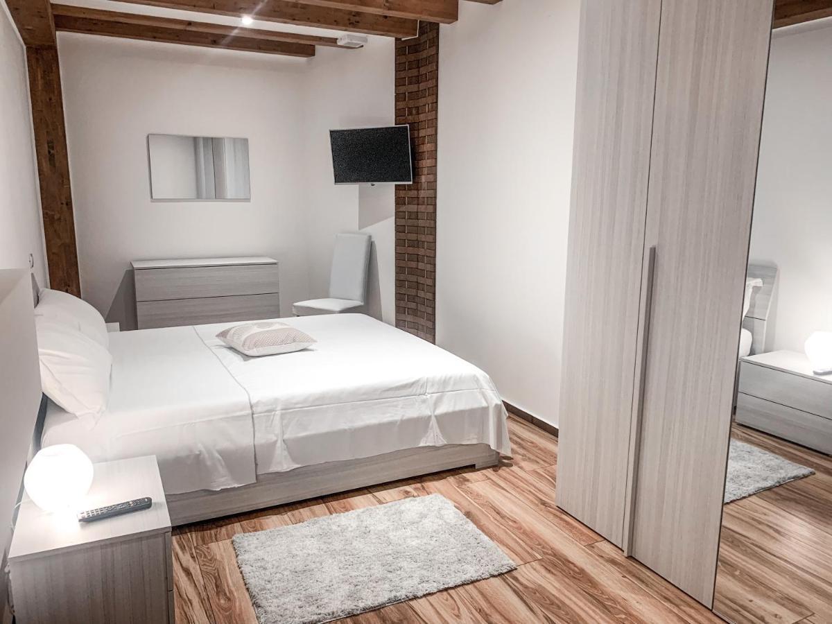 B&B Ma'Delina Settimo Milanese Exterior foto